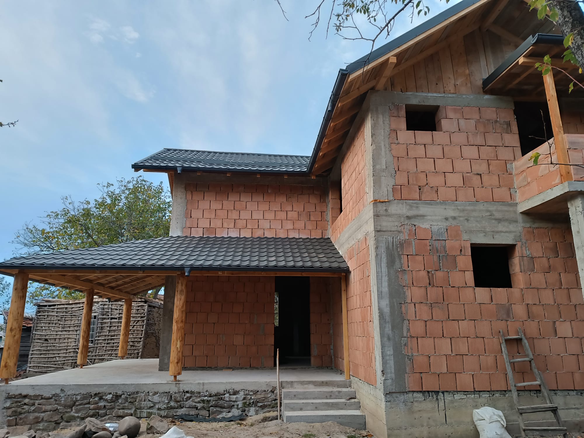BUILD ON TRUST - Construcții din Sector 5